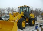 Фронтальный погрузчик LW300F